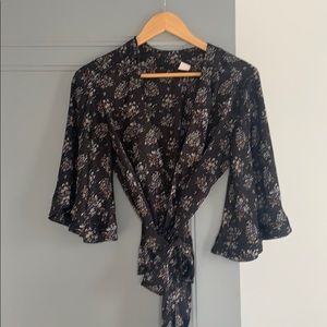 ‘Wild Pearl’ Black Silky Kimono top